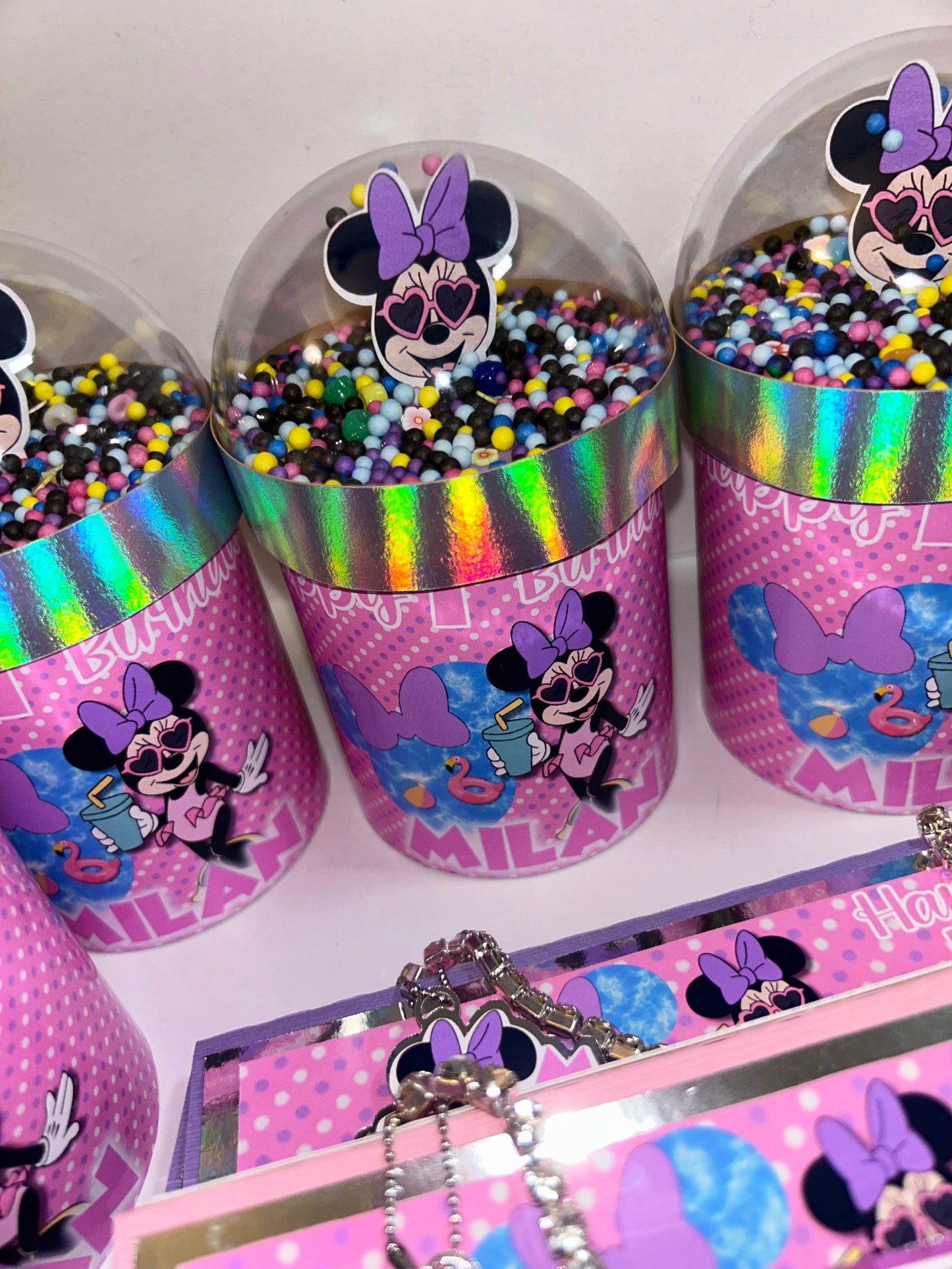 Custom Pringle Shakers